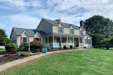 Inspiration for a timeless exterior home remodel in Newark