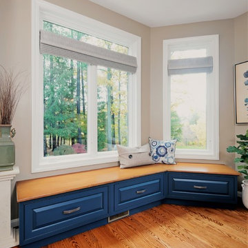 Spice and Blue Colonial Elegance