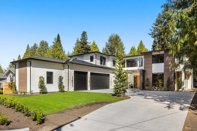 Huge trendy exterior home photo in Seattle