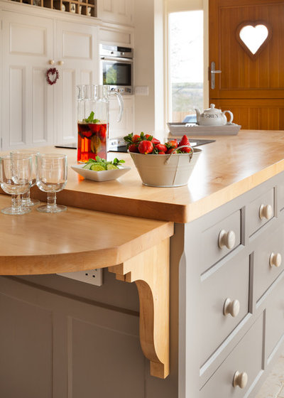 Country Kitchen by Hill Farm Furniture Ltd