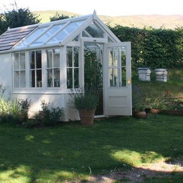 Posh shed with Greenhouse