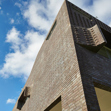 Project: Apple Cross House ft Austral Bricks