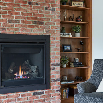 Dark Moulding & Brick