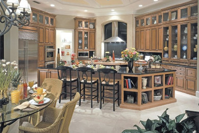 Example of a transitional kitchen design in Tampa