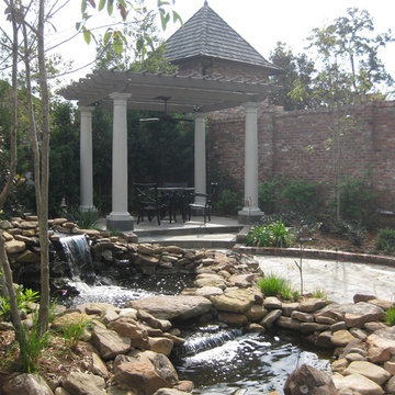 Lafayette Rustic Courtyard