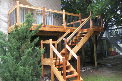 Photo of a small traditional backyard deck in Toronto with no cover.