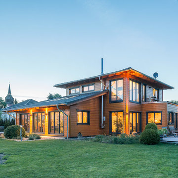 Treetop - Luxury timber house with generous space for two