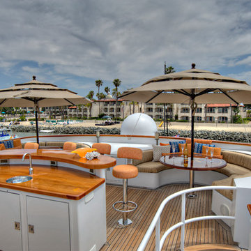 Piano Bar Yacht