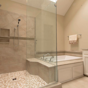 Cottage Oak Master Bath Update