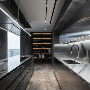 Triumph: eclectic style of stones & metals