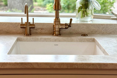 Transitional kitchen photo in Portland