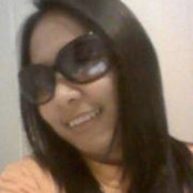 Rowena Caubas foto