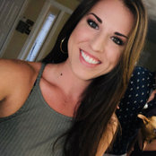 Amber Cirelli's photo