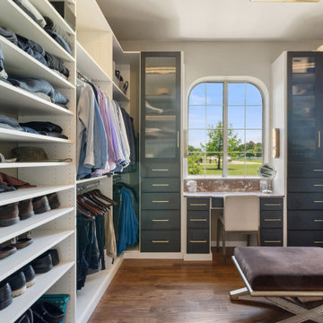 Custom Wardrobe and Dressing Suite with Integrated Lighting