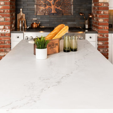 Quartz Countertop with Subtle Veining Design in Kitchen Remodel
