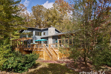 1960s exterior home photo in Philadelphia