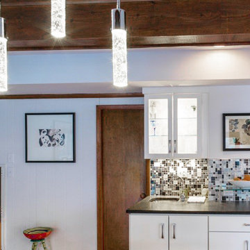 Eden Mosaic Tile Installations: Modern Cobble Stainless Steel/White Glass Tile
