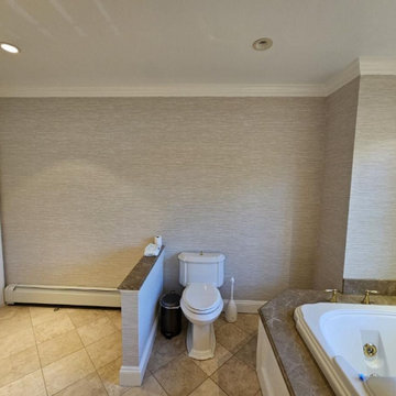Wallpaper installation Bathroom in Bellevue