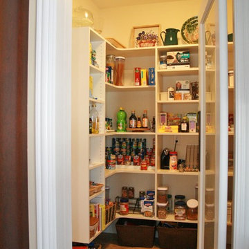 Traditional, Pantry, Peoria, Illinois