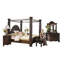 velvet- bedroom