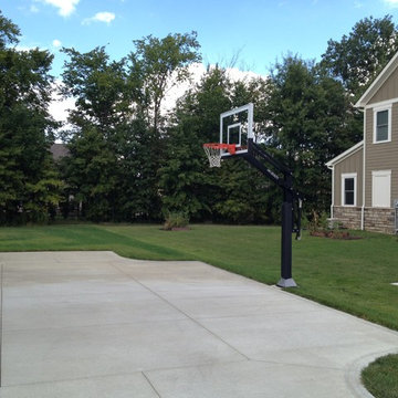 Brent S's Pro Dunk Silver Basketball System on a 28x25 in Dublin, OH