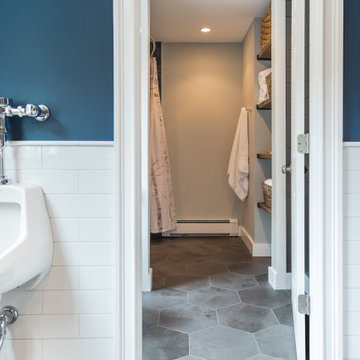 Beach Style Boys Bathroom