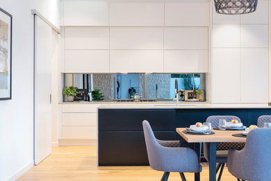 Inspiration for a modern home design remodel in Adelaide