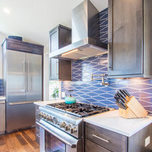 kitchen backsplash/counter