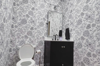 Inspiration for a transitional home design remodel in Los Angeles