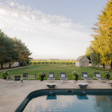 Traditional Lakefront Property - Beamsville