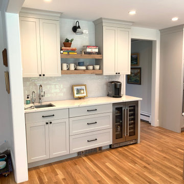 Stunning, Spacious Dura Supreme Kitchen