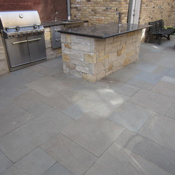 Outdoor Kitchen