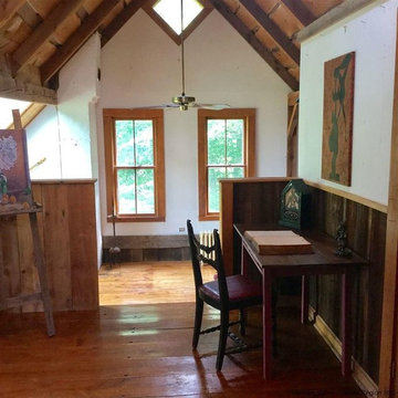 Woodstock Musician Vacant Staging