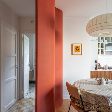Réinventer un appartement de 47m² par la courbe et les couleurs