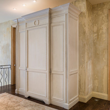 Contemporary Closet