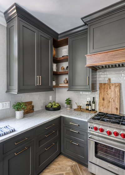 Craftsman Kitchen by Stonington Cabinetry & Designs