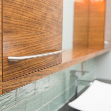 Clean and Modern Mozambique Bathroom