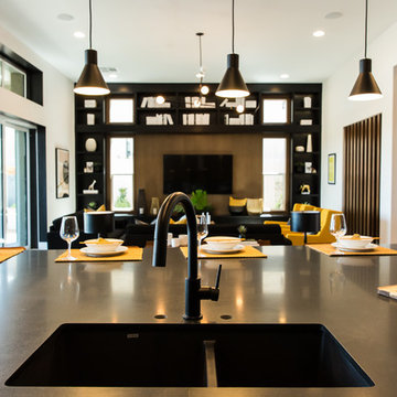 Nova Ridge Midcentury
