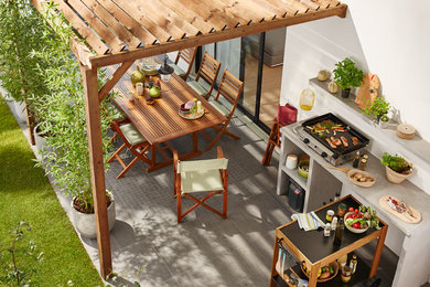 Cette image montre une terrasse minimaliste.