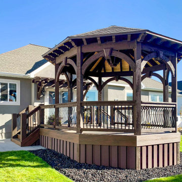 Family Size | Awning & Deck Covered with Gazebo for Family Entertaining