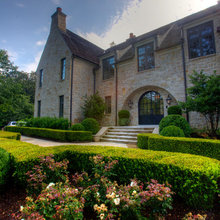 Front entry, Lawn, Outdoor, Roof
