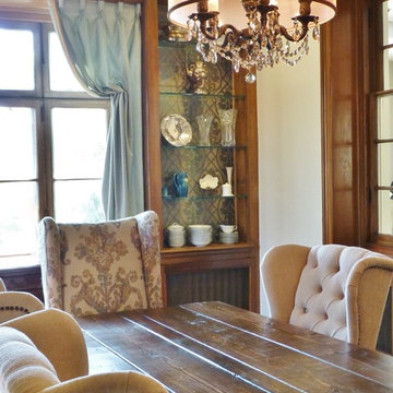 Rustic and Refined Historic Dining Room