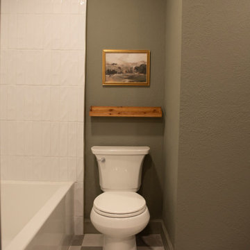 Stephani's Bathroom
