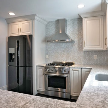 Bright, Neutral Kitchen