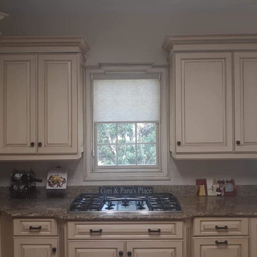 Hunter Douglas Power View Room Darkening Shades in Ford Plantation