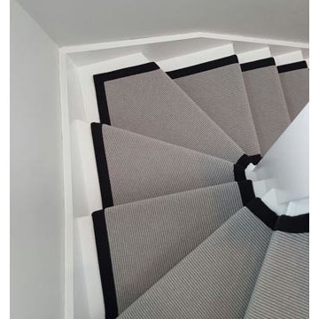 Grey Carpet with a Black Border to Stairs