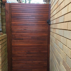 Easyfix Portfolio - Home Fencing & Gates