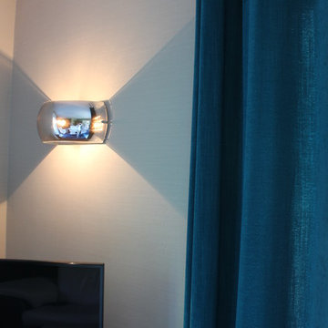 Rez de chaussée d'une maison : vue sur Paris en Bleu pétrole