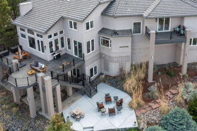 Example of a minimalist patio design in Denver
