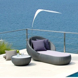 Circle Chaise by Lebello - Outdoor Chaise Lounges